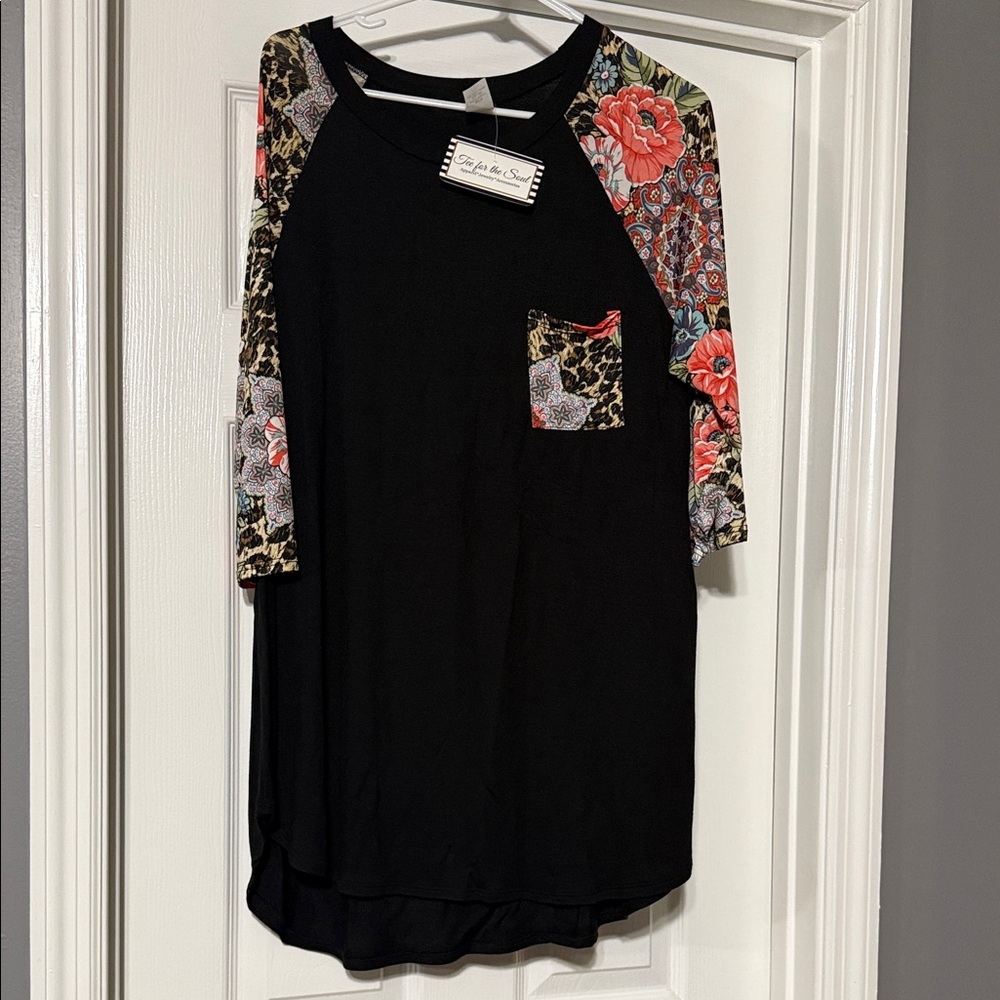 Tee for the Soul Black Top